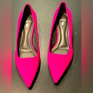 Fuchsia kitten heels NWOT